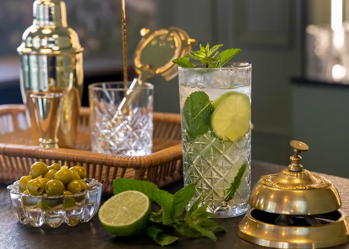 ホテル Fior D'aliza パリ